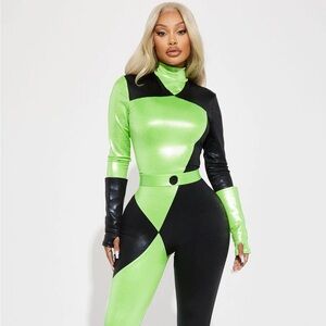 Green Flame Hottie “Shego” from Kim Possible 4 Piece Costume Set
